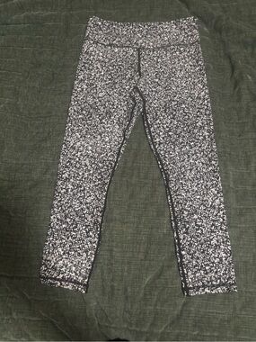 Zyia NWOT leggings black and white speckle